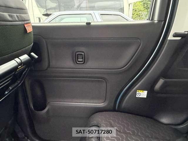 Suzuki SPACIA 2026-01 8661647-13
