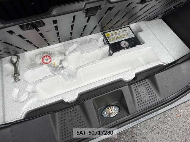 Suzuki SPACIA 2026-01 8661647-28