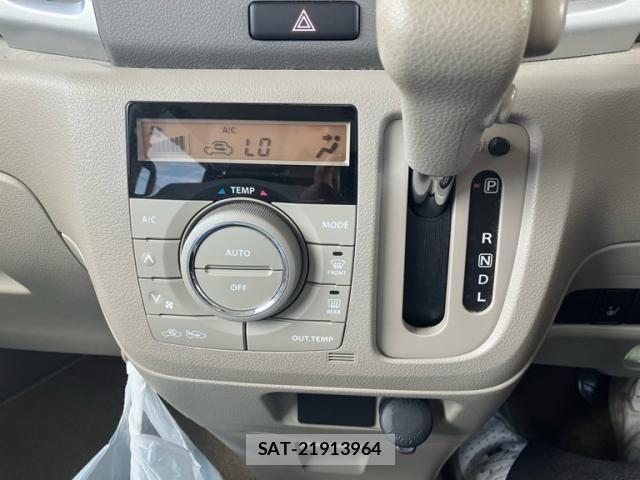 Suzuki SPACIA 2015-10 8666927-17