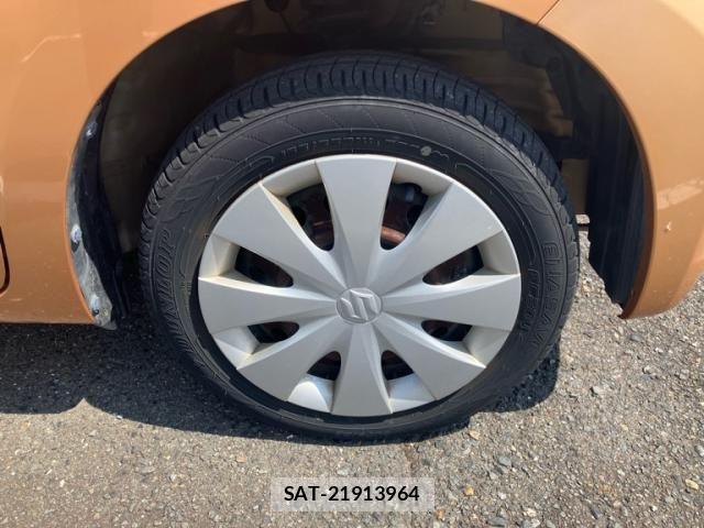 Suzuki SPACIA 2015-10 8666927-8