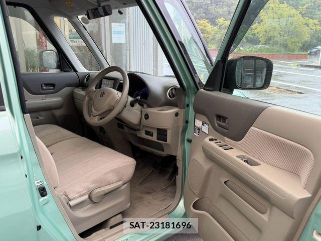 Suzuki SPACIA 2013-06 8661659-27
