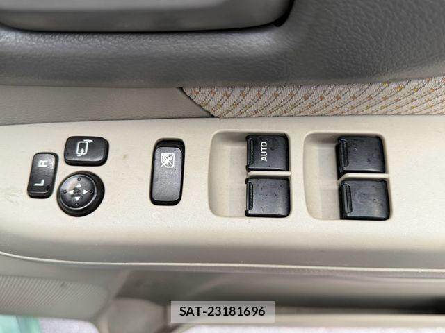 Suzuki SPACIA 2013-06 8661659-28