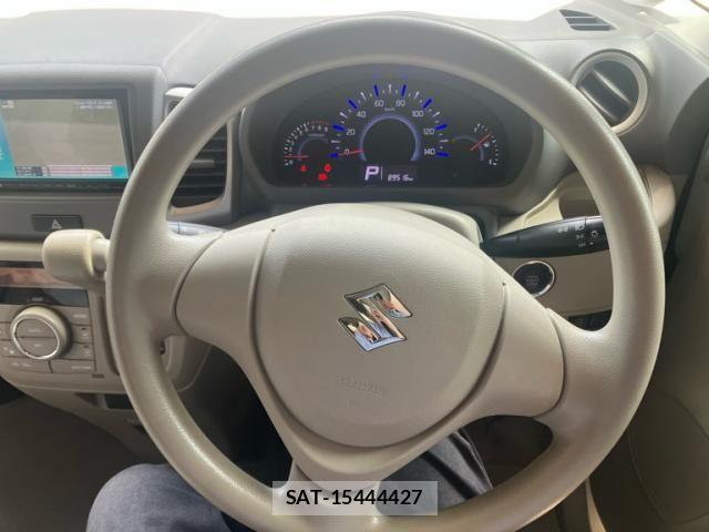 Suzuki SPACIA 2013-10 8661671-12