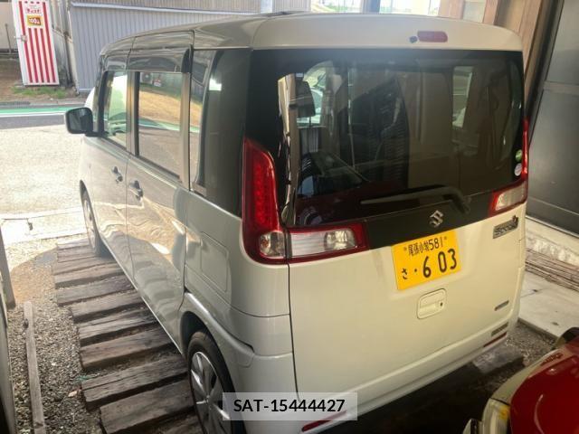 Suzuki SPACIA 2013-10 8661671-2