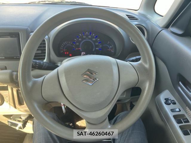 Suzuki SPACIA 2013-08 8661674-15