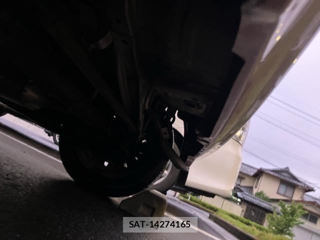 Suzuki SPACIA 2013-11 8661675-16