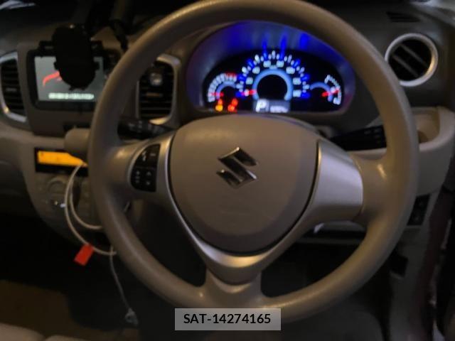 Suzuki SPACIA 2013-11 8661675-18