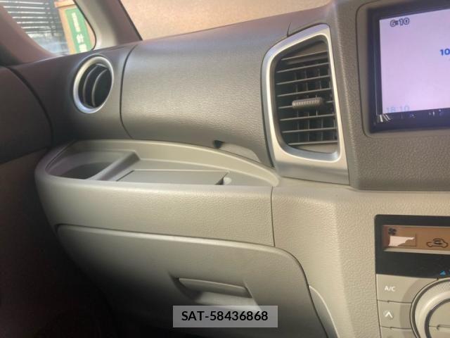 Suzuki SPACIA 2014-09 8661660-21