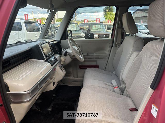 Suzuki SPACIA 2018-03 8661658-12