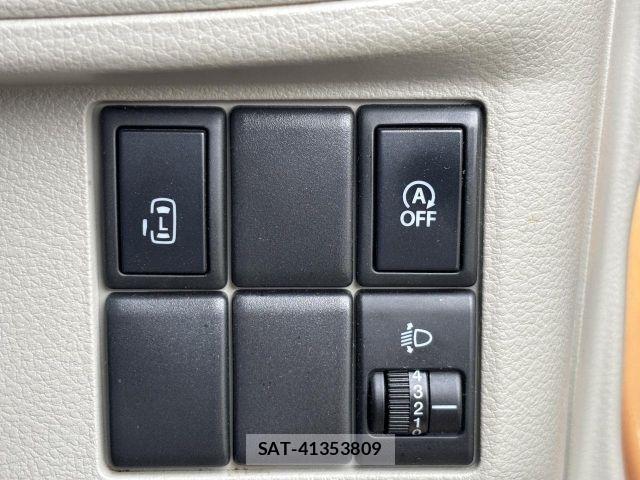 Suzuki SPACIA 2013-08 8661670-13