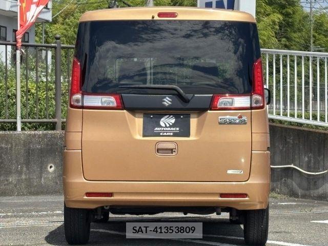 Suzuki SPACIA 2013-08 8661670-22