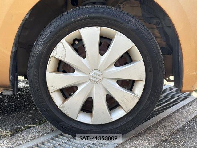 Suzuki SPACIA 2013-08 8661670-26