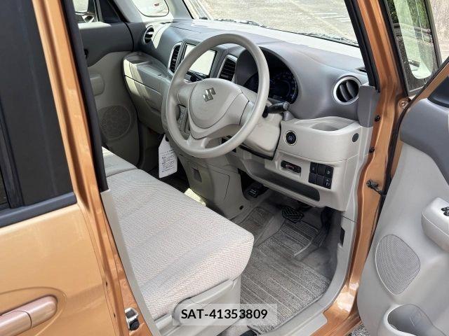 Suzuki SPACIA 2013-08 8661670-3