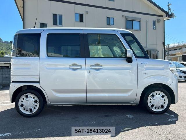 Suzuki SPACIA 2022-07 8686601-5