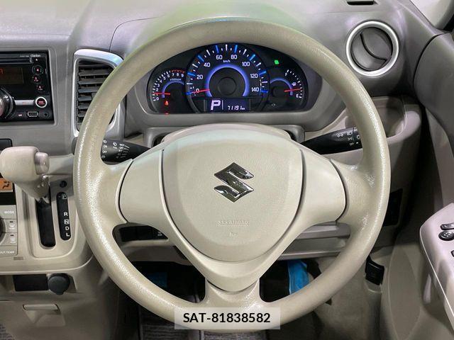 Suzuki SPACIA 2013-12 8686605-7