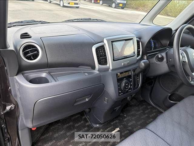 Suzuki SPACIA 2014-06 8686603-13