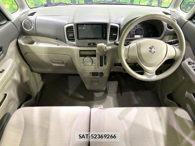 Suzuki SPACIA 2013-02 8686604-1