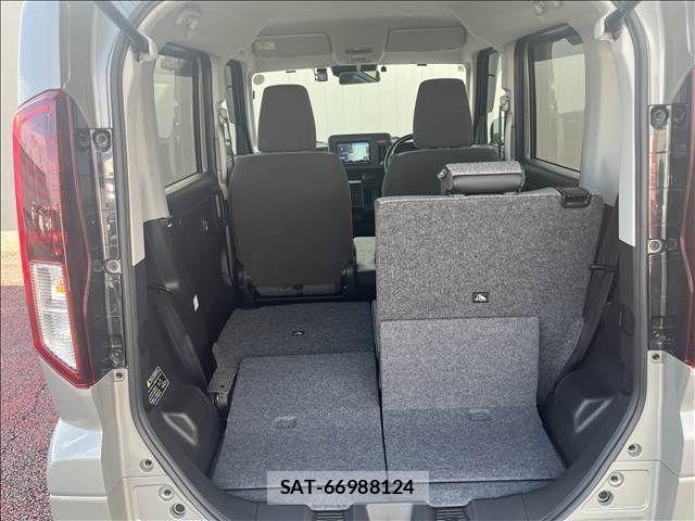 Suzuki SPACIA 2025-09 8745931-18