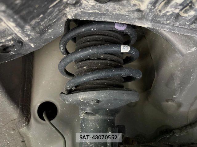 Suzuki SPACIA 2019-10 8745939-19