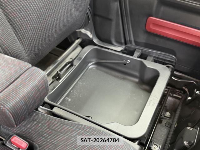Suzuki SPACIA 2019-11 8797526-25