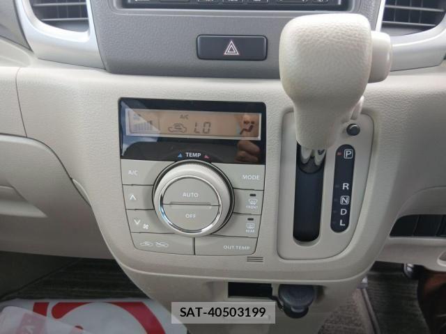 Suzuki SPACIA 2014-01 8797525-11