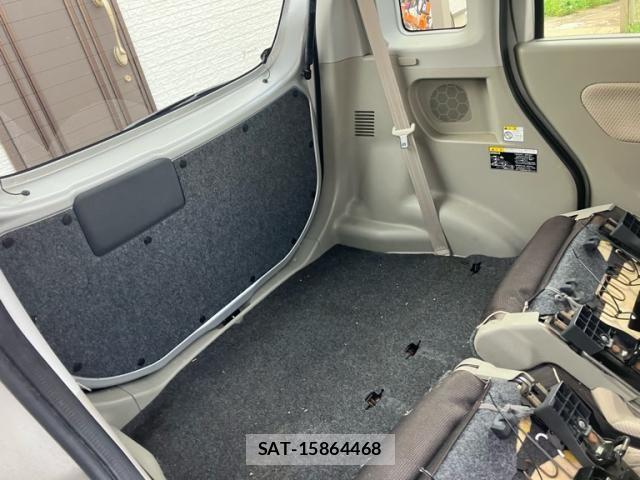 Suzuki SPACIA 2013-03 8831685-11