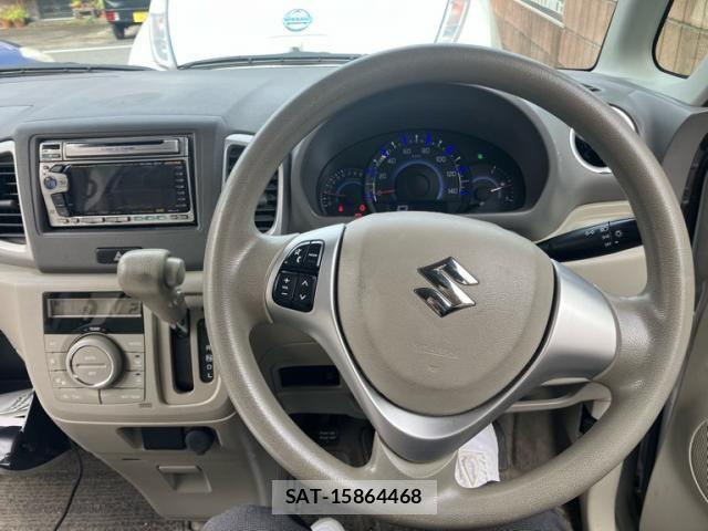 Suzuki SPACIA 2013-03 8831685-13