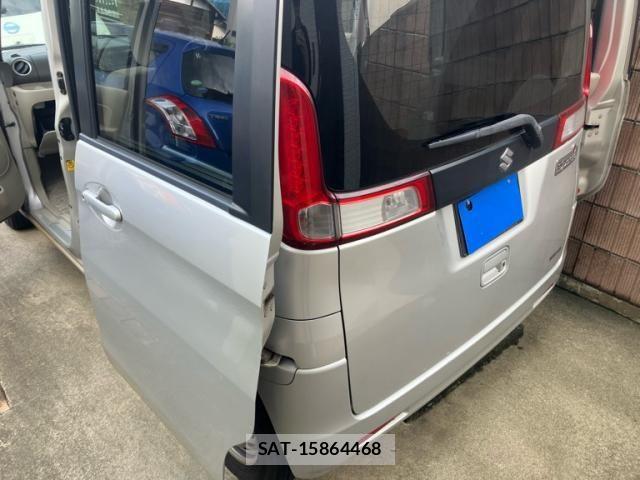 Suzuki SPACIA 2013-03 8831685-2