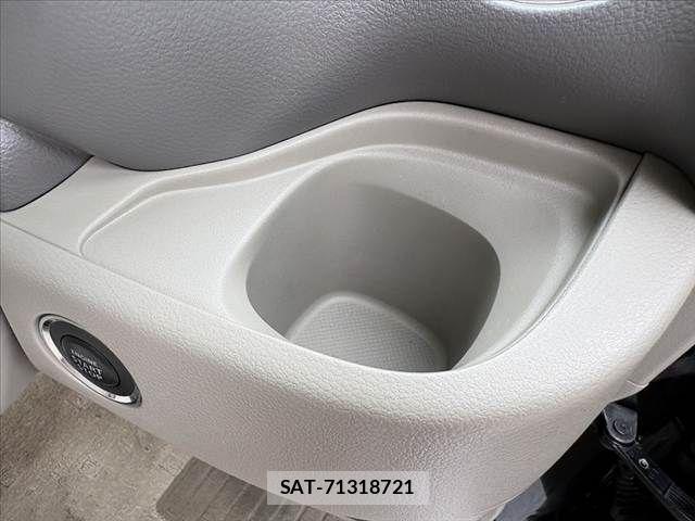 Suzuki SPACIA 2013-08 8831683-22