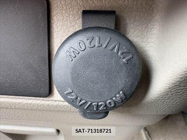 Suzuki SPACIA 2013-08 8831683-28