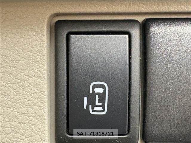 Suzuki SPACIA 2013-08 8831683-2