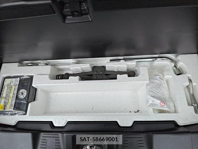 Suzuki SPACIA 2019-02 8831677-29