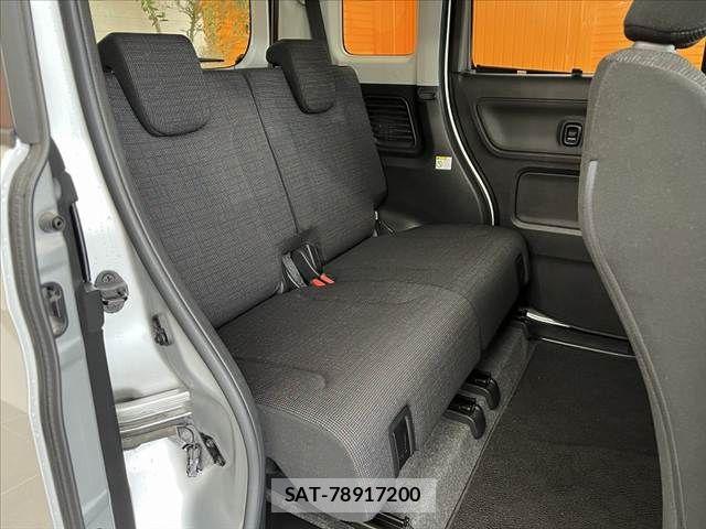 Suzuki SPACIA 2018-10 8831680-17