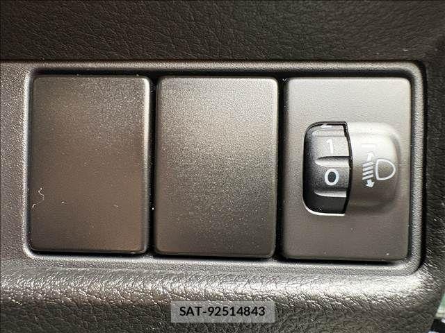 Suzuki SPACIA 2020-05 8831681-21