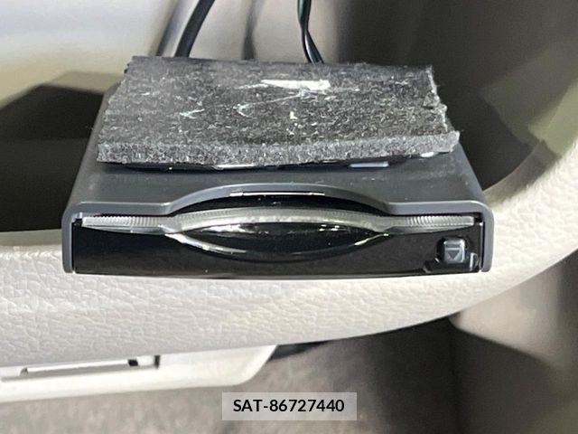 Suzuki SPACIA 2013-04 8850680-5