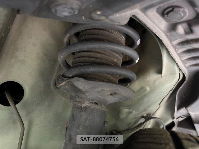 Suzuki SPACIA 2018-09 8850678-19