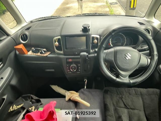 Suzuki SPACIA 2016-11 8850681-10