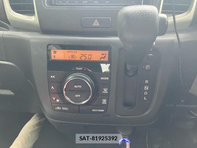 Suzuki SPACIA 2016-11 8850681-19