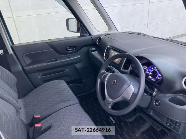 Suzuki SPACIA 2015-09 8872099-16