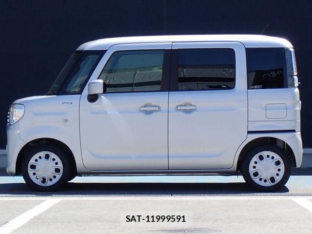 Suzuki SPACIA 2022-07 8872096-17