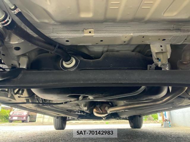 Suzuki SPACIA 2021-08 8882240-9