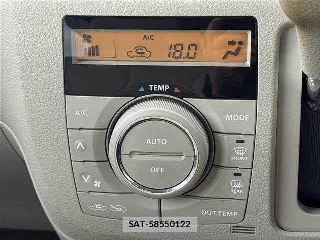 Suzuki SPACIA 2013-04 8882245-27