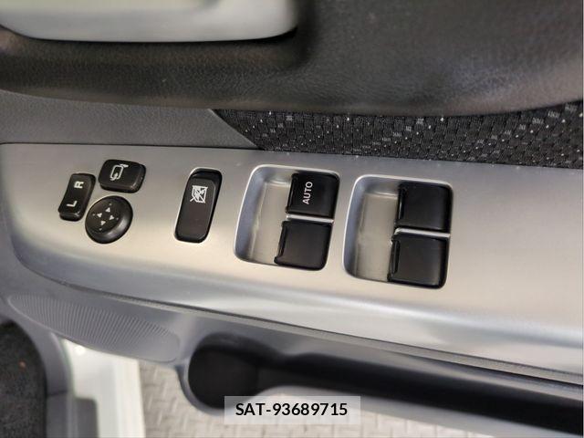 Suzuki SPACIA 2015-12 8882244-28