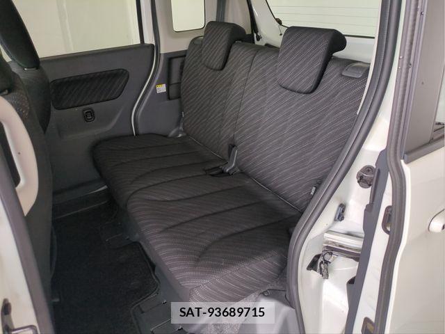 Suzuki SPACIA 2015-12 8882244-4