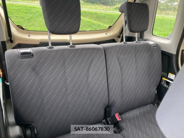 Suzuki SPACIA 2017-09 8882247-14