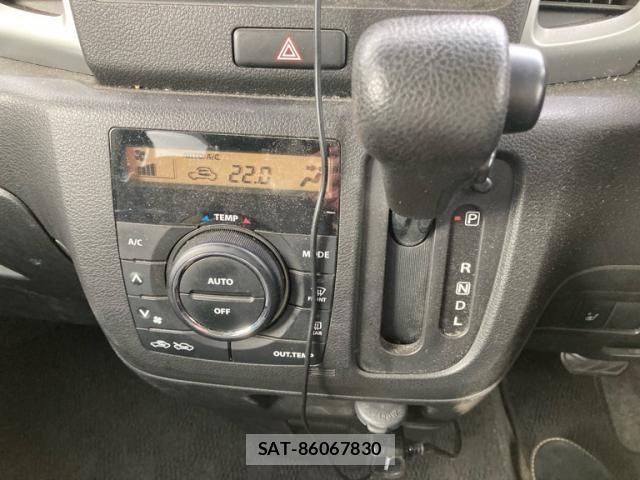 Suzuki SPACIA 2017-09 8882247-20