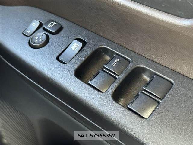 Suzuki SPACIA 2025-02 8882229-25