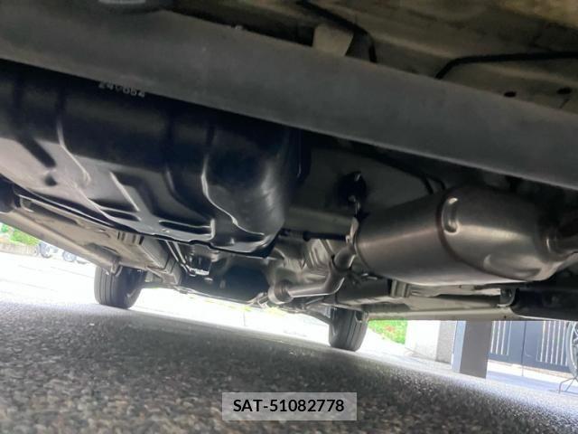 Suzuki SPACIA 2015-11 8882246-6