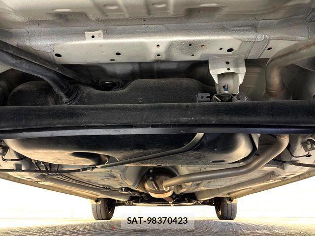 Suzuki SPACIA 2018-08 8884365-18
