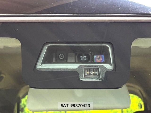 Suzuki SPACIA 2018-08 8884365-4